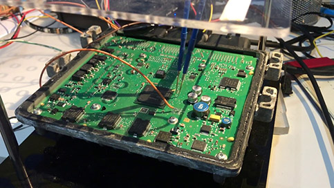 Прописывание(программирование) новых или б/у блоков управления Continental SID 208